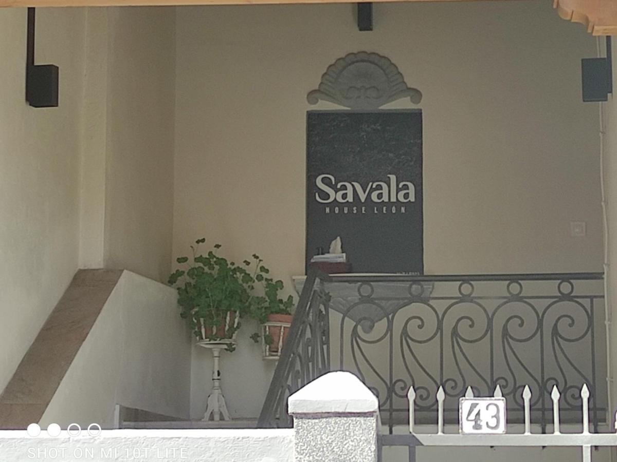 Savala House Leon Villa Eksteriør billede